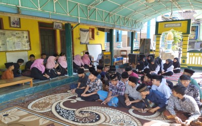 Peringatan Maulid Nabi Muhammad Saw